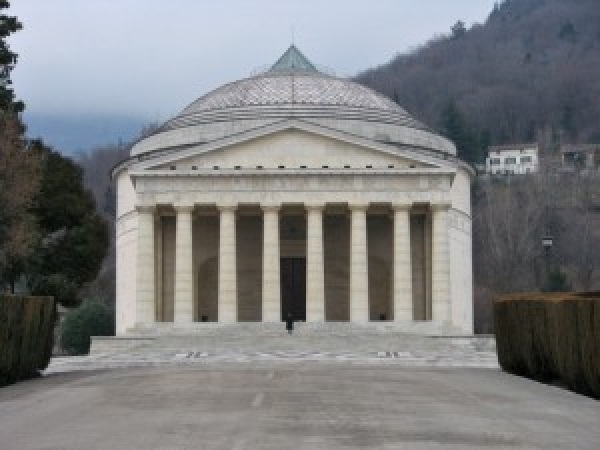 tempio-canoviano